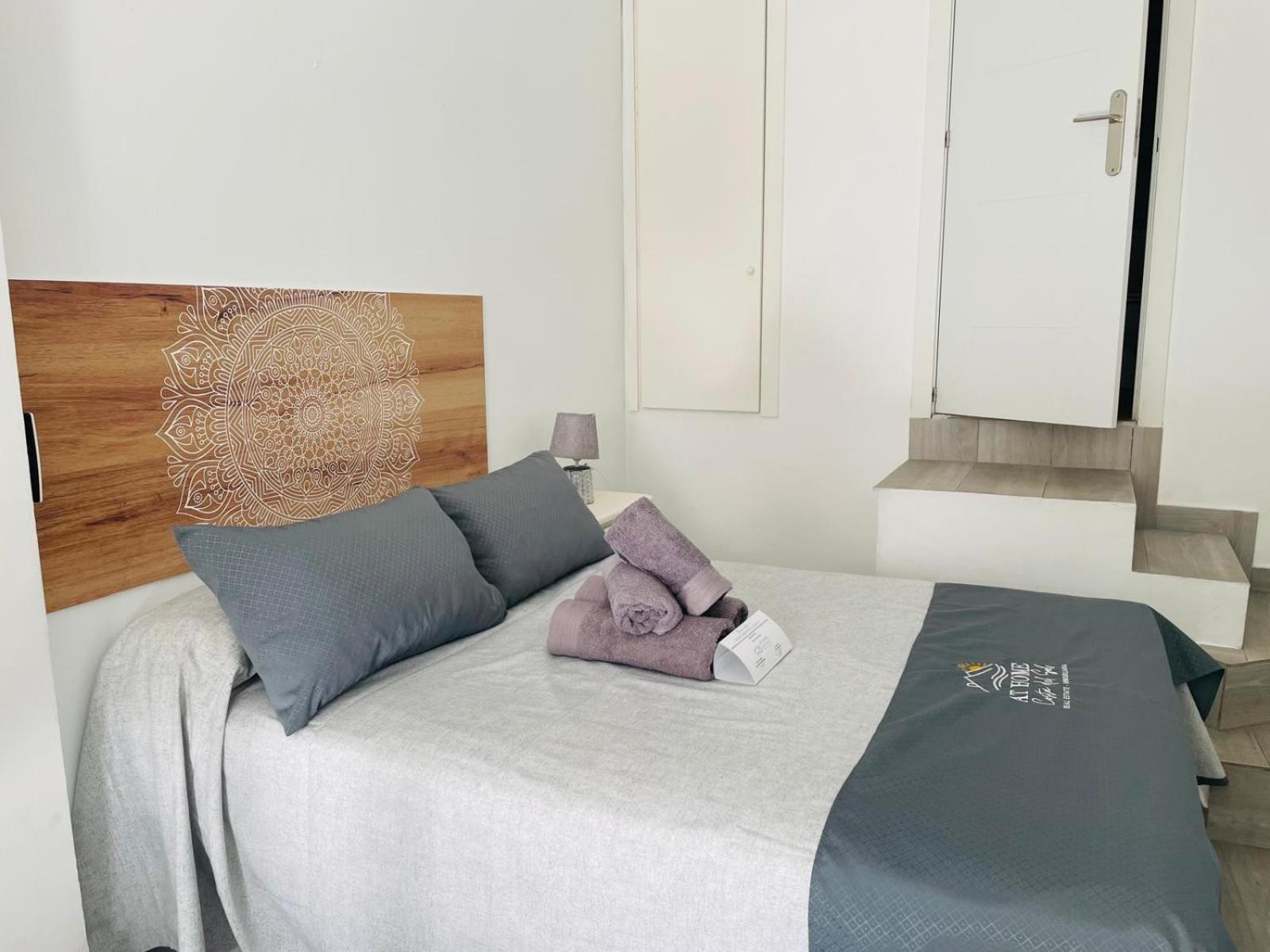 Estudio Jimena Burriana En El Centro De 네르하 외부 사진